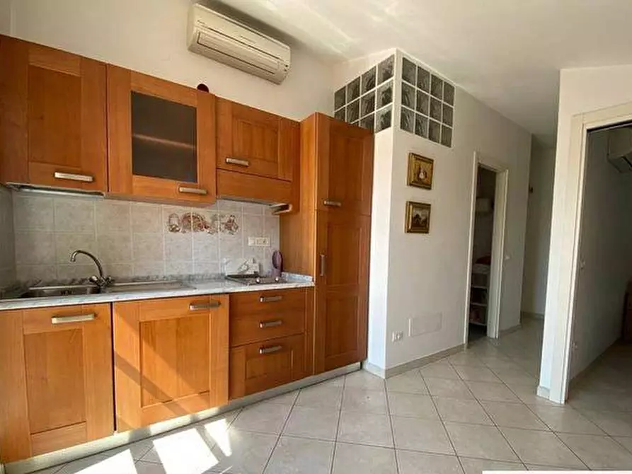 Immagine 8 di Mansarda in vendita  a Massa