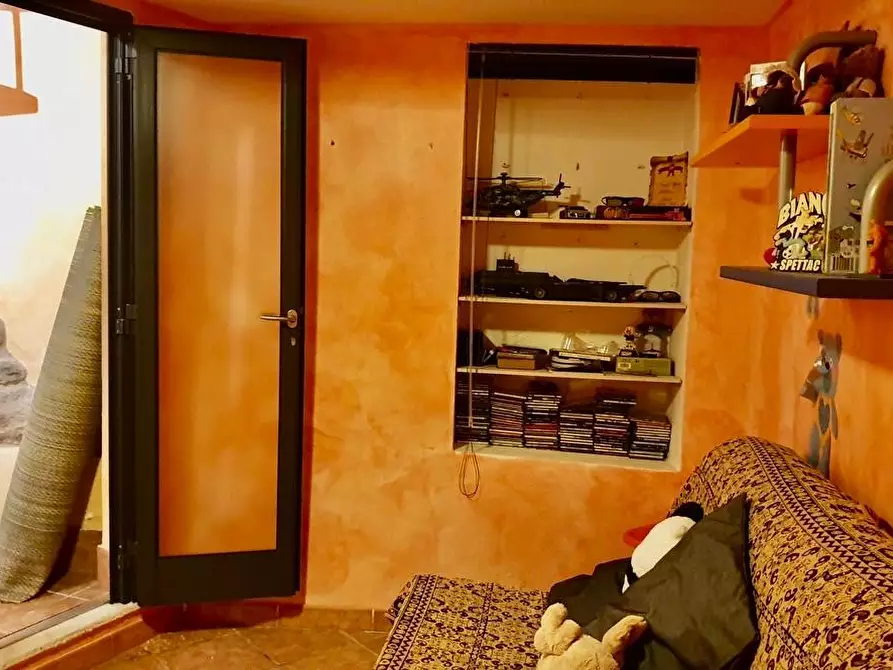 Immagine 16 di Terratetto in vendita  a Massa