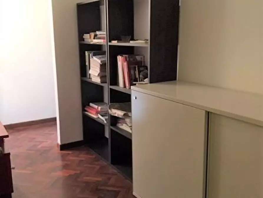 Immagine 4 di Appartamento in vendita  a Pisa