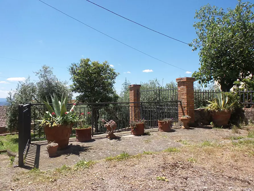 Immagine 34 di Casa semindipendente in vendita  a Vinci