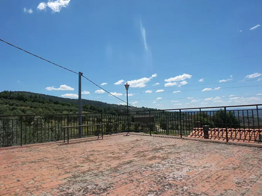 Immagine 11 di Casa semindipendente in vendita  a Vinci