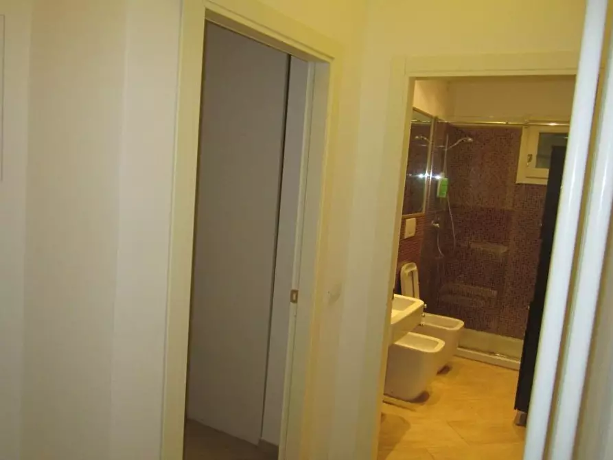 Immagine 12 di Appartamento in vendita  a Pisa