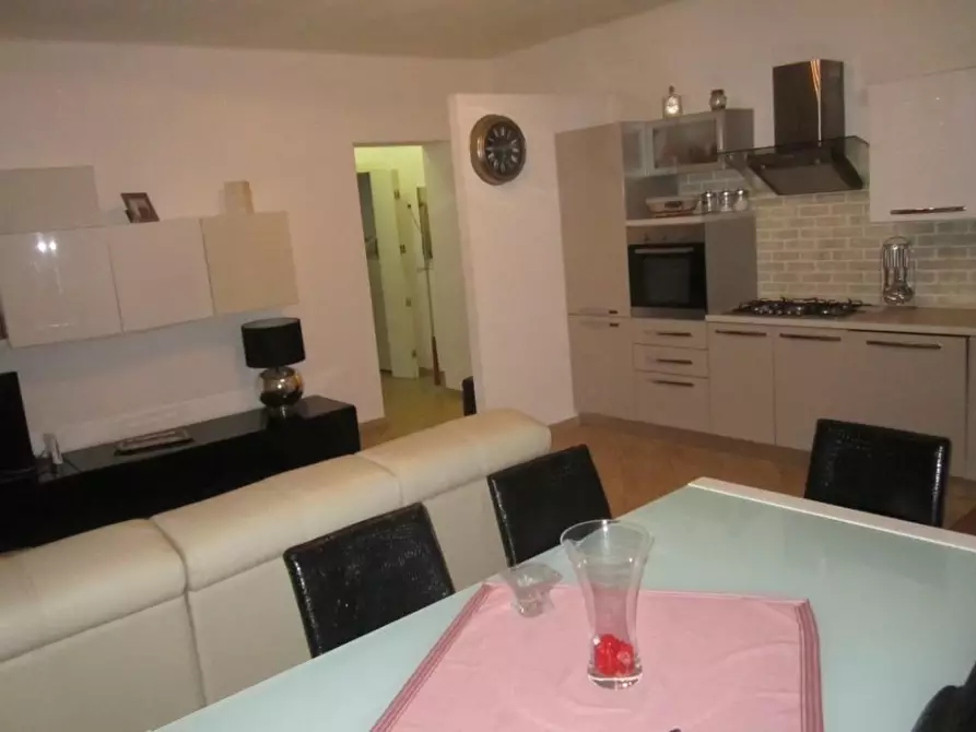 Immagine 7 di Appartamento in vendita  a Pisa