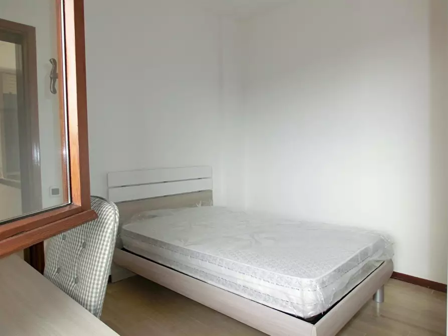 Immagine 10 di Appartamento in affitto  a Pisa
