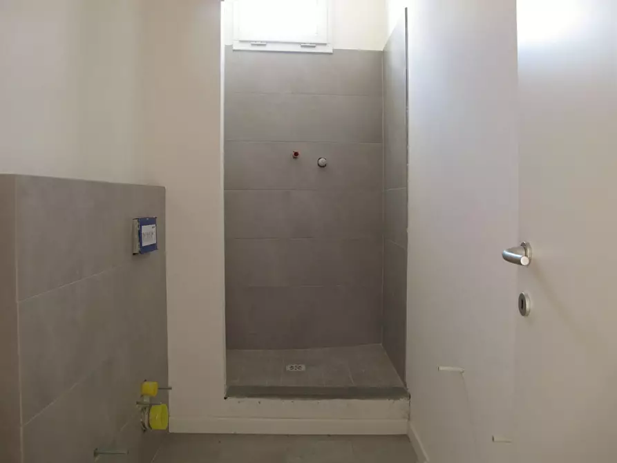 Immagine 9 di Appartamento in vendita  a Empoli