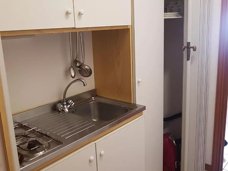 Immagine 9 di Appartamento in vendita  a Rosignano Marittimo