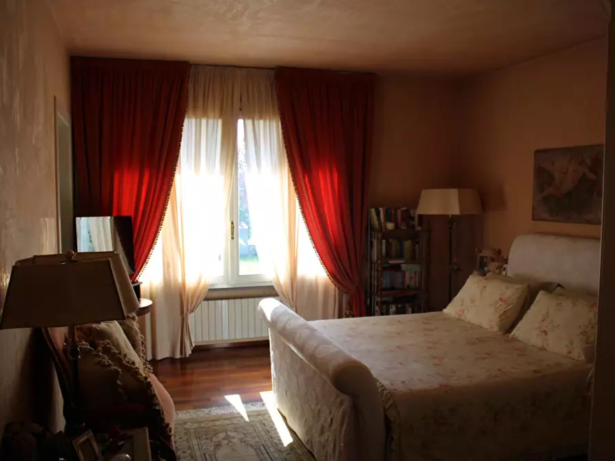 Immagine 34 di Villa in vendita  a Ponsacco