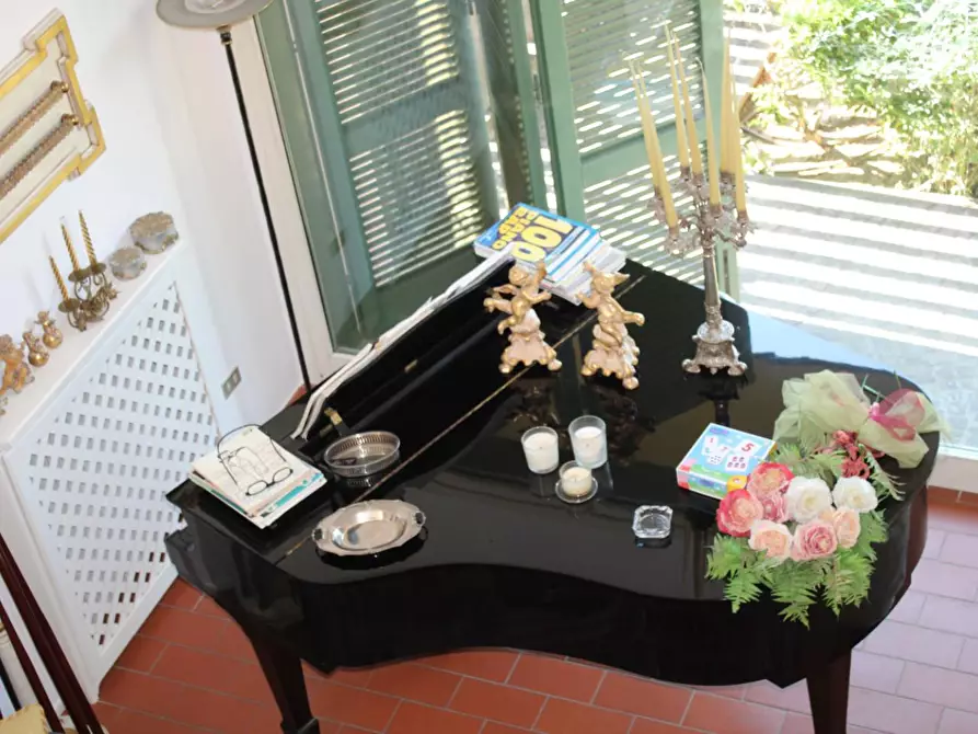 Immagine 3 di Villa in vendita  a Ponsacco