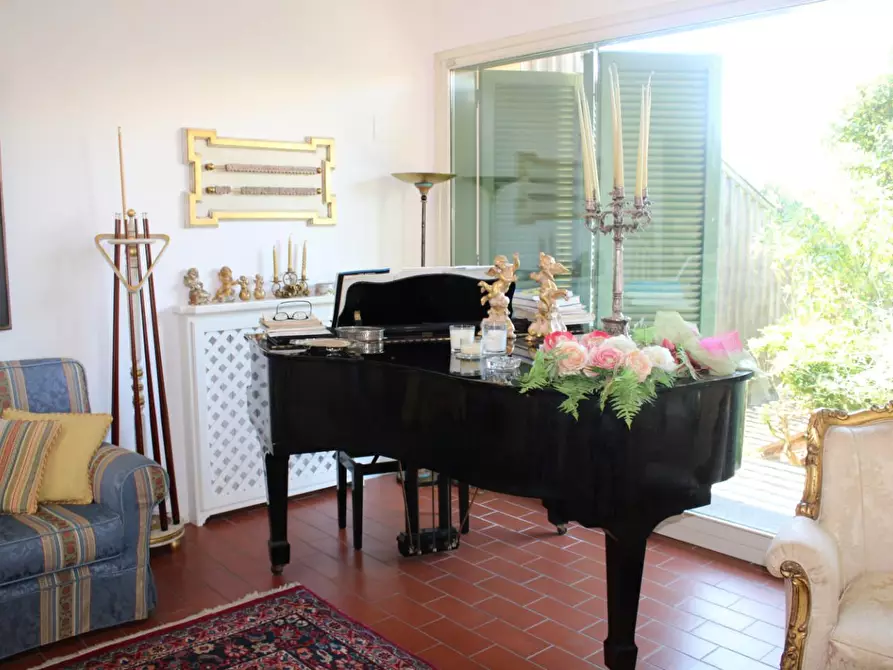 Immagine 27 di Villa in vendita  a Ponsacco