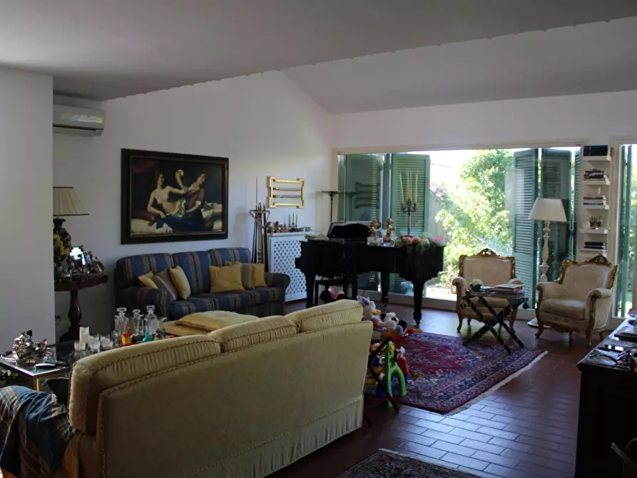 Immagine 4 di Villa in vendita  a Ponsacco