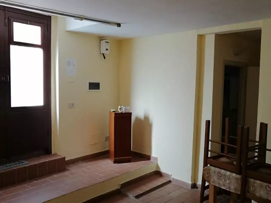 Immagine 3 di Loft/Open space in vendita  a Siena