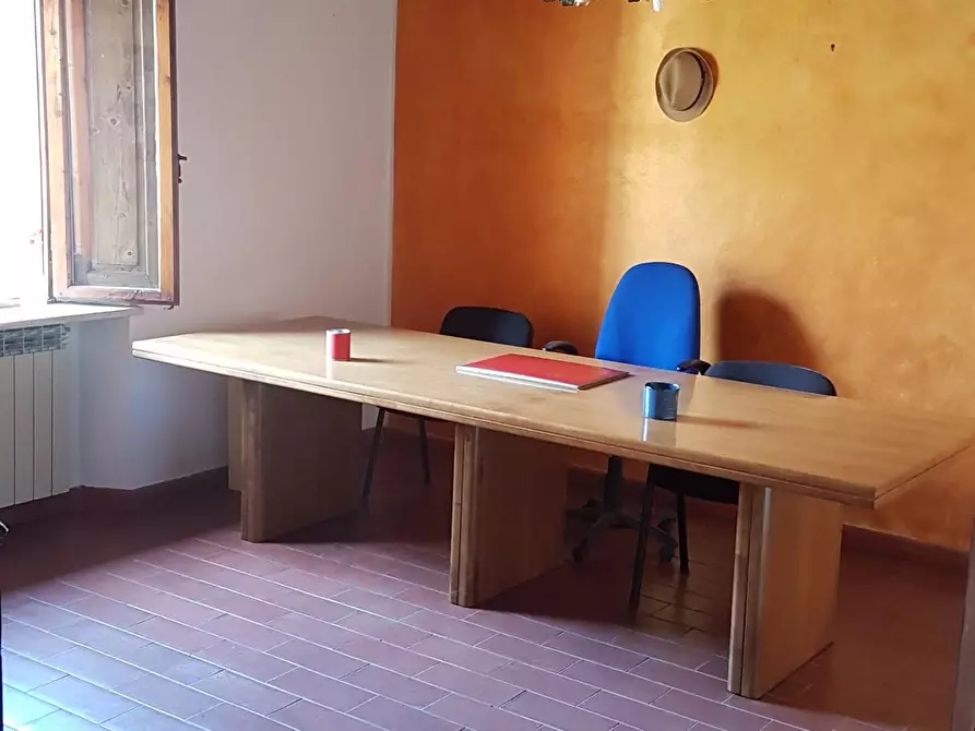 Immagine 1 di Ufficio in affitto  a Monteriggioni