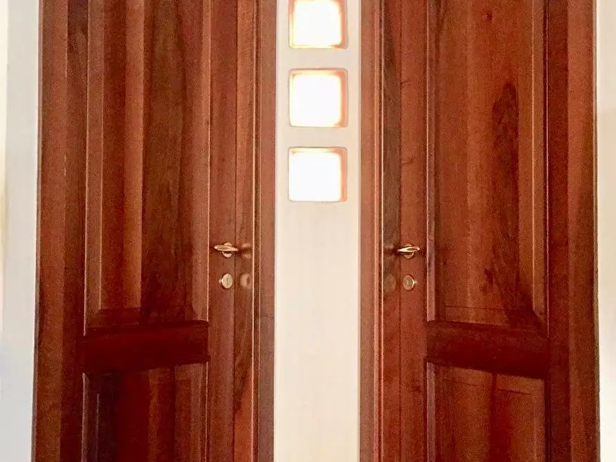 Immagine 11 di Appartamento in vendita  a Massa