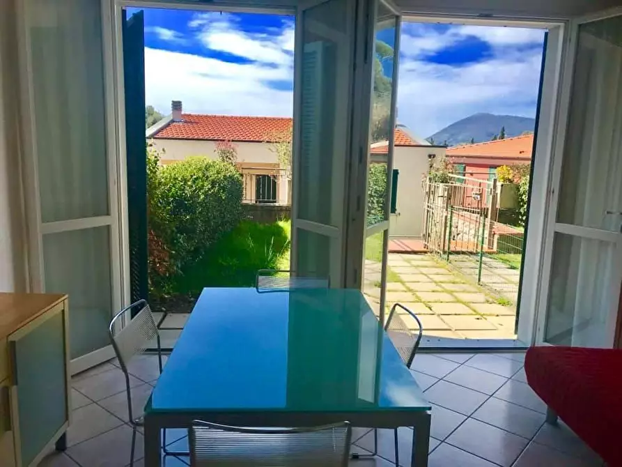 Immagine 14 di Appartamento in vendita  a Lerici
