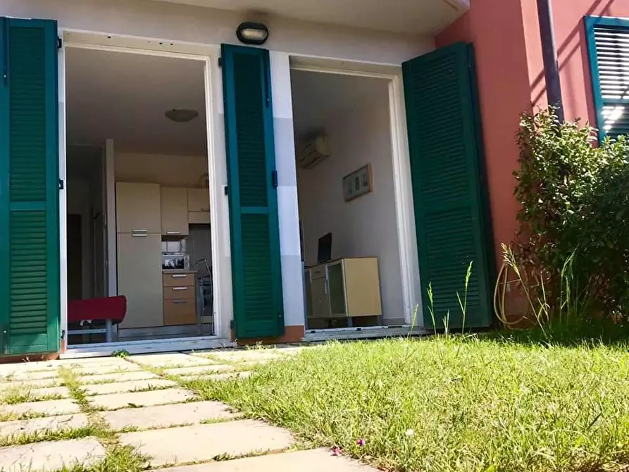 Immagine 3 di Appartamento in vendita  a Lerici