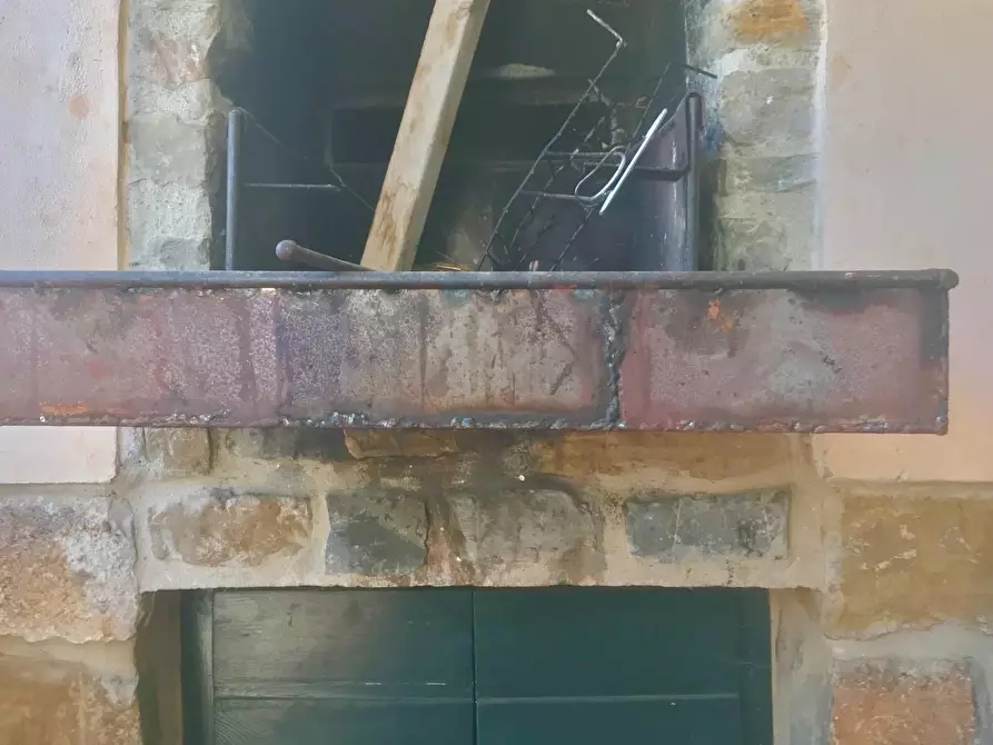 Immagine 25 di Villa in vendita  a Asciano