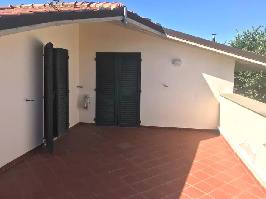 Immagine 18 di Villa in vendita  a Asciano