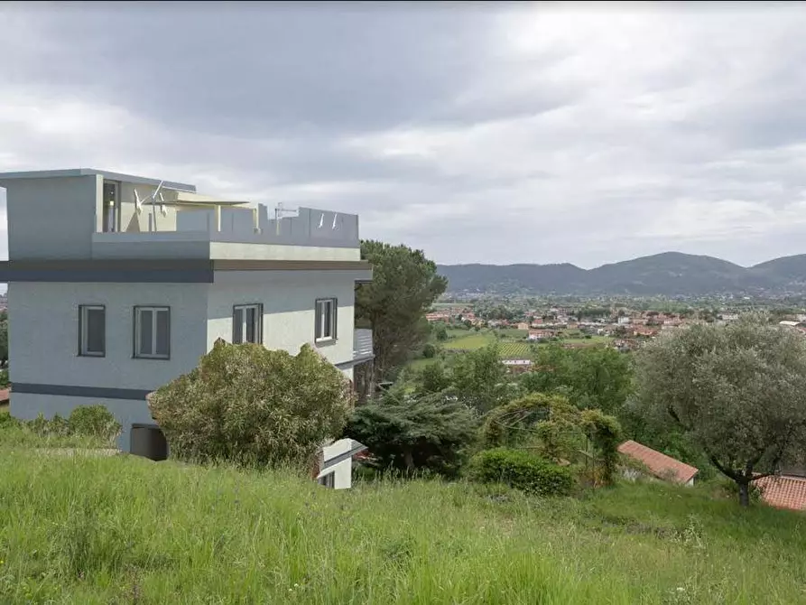 Immagine 12 di Villa in vendita  a Castelnuovo Magra