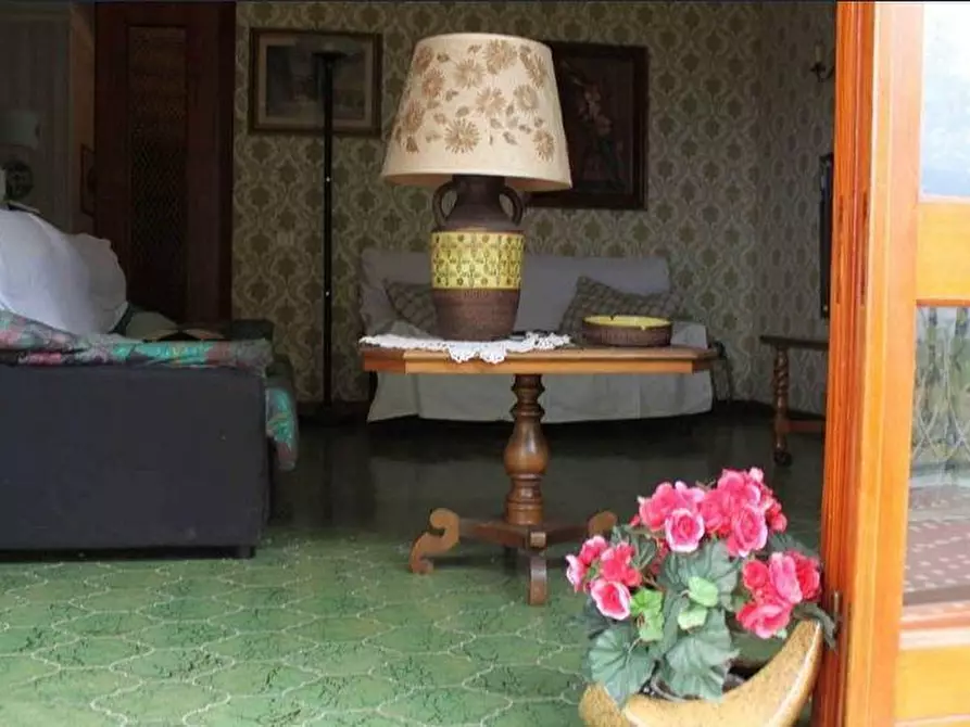 Immagine 22 di Villa in vendita  a Castelnuovo Magra