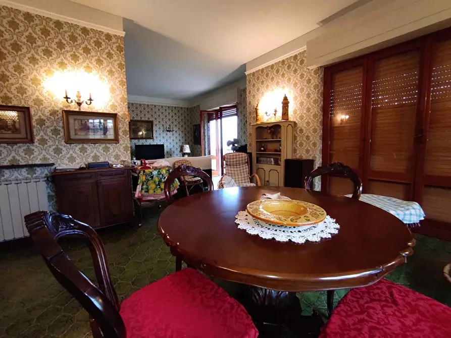 Immagine 26 di Villa in vendita  a Castelnuovo Magra