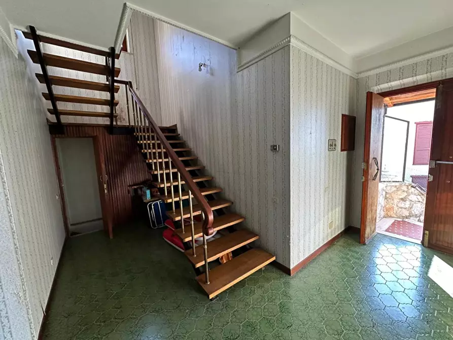 Immagine 45 di Villa in vendita  a Castelnuovo Magra