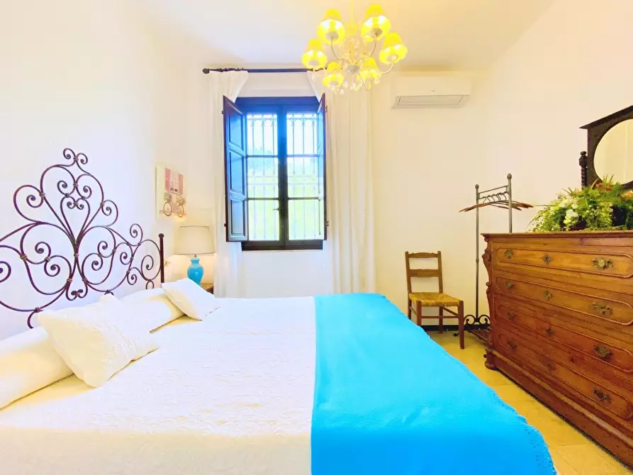 Immagine 38 di Villa in vendita  a Massarosa