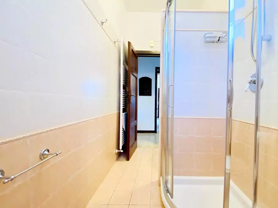 Immagine 18 di Villa in vendita  a Massarosa