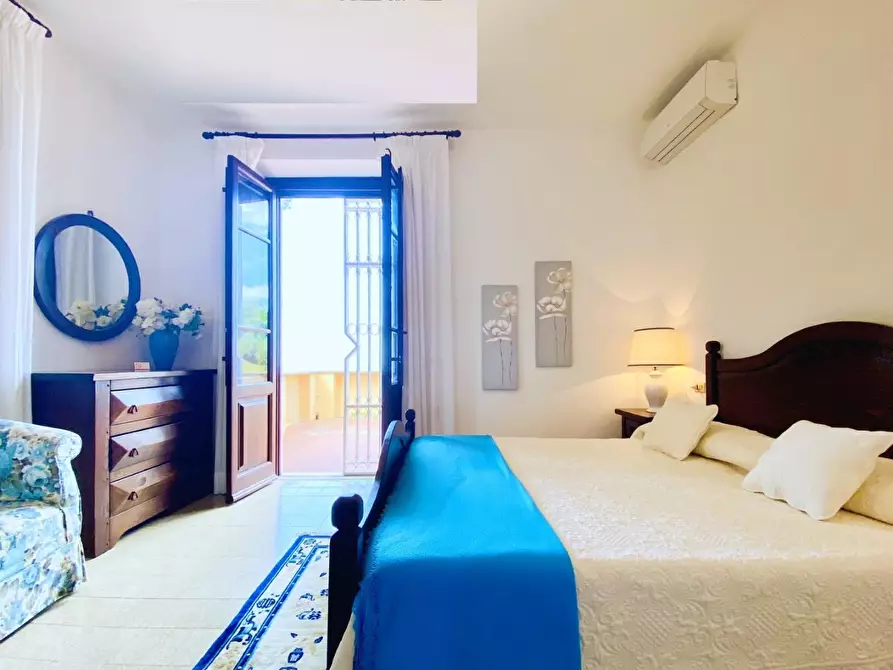 Immagine 24 di Villa in vendita  a Massarosa