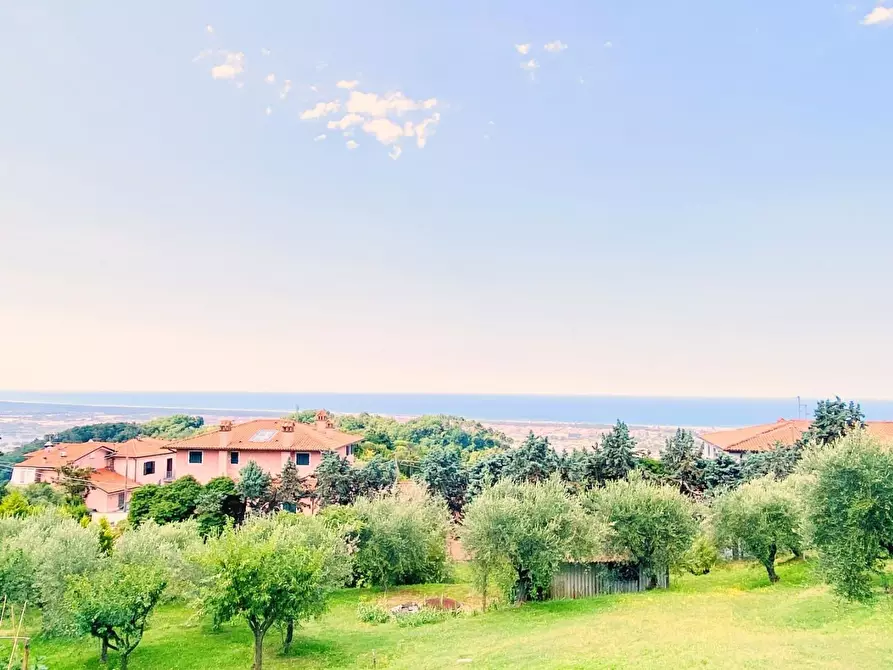 Immagine 55 di Villa in vendita  a Massarosa