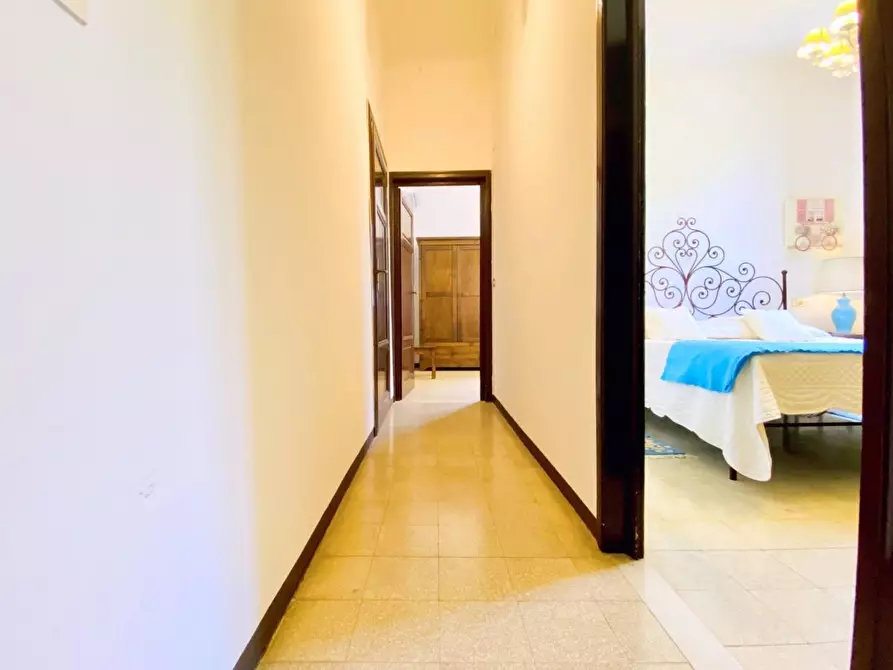 Immagine 37 di Villa in vendita  a Massarosa