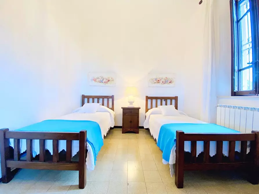 Immagine 29 di Villa in vendita  a Massarosa