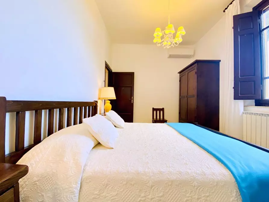 Immagine 42 di Villa in vendita  a Massarosa