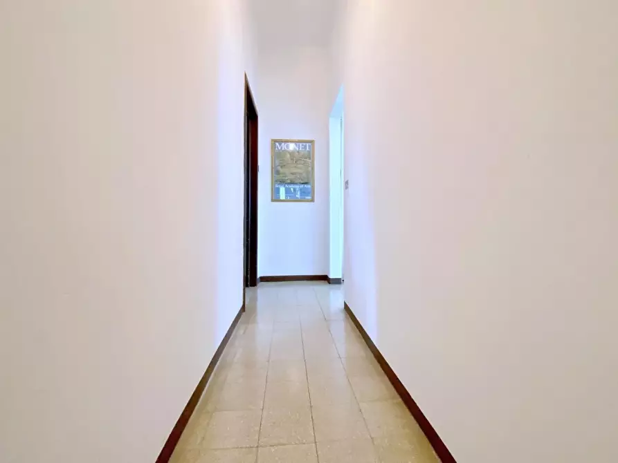 Immagine 44 di Villa in vendita  a Massarosa