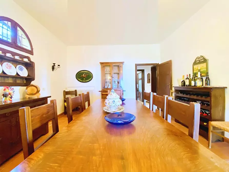 Immagine 10 di Villa in vendita  a Massarosa