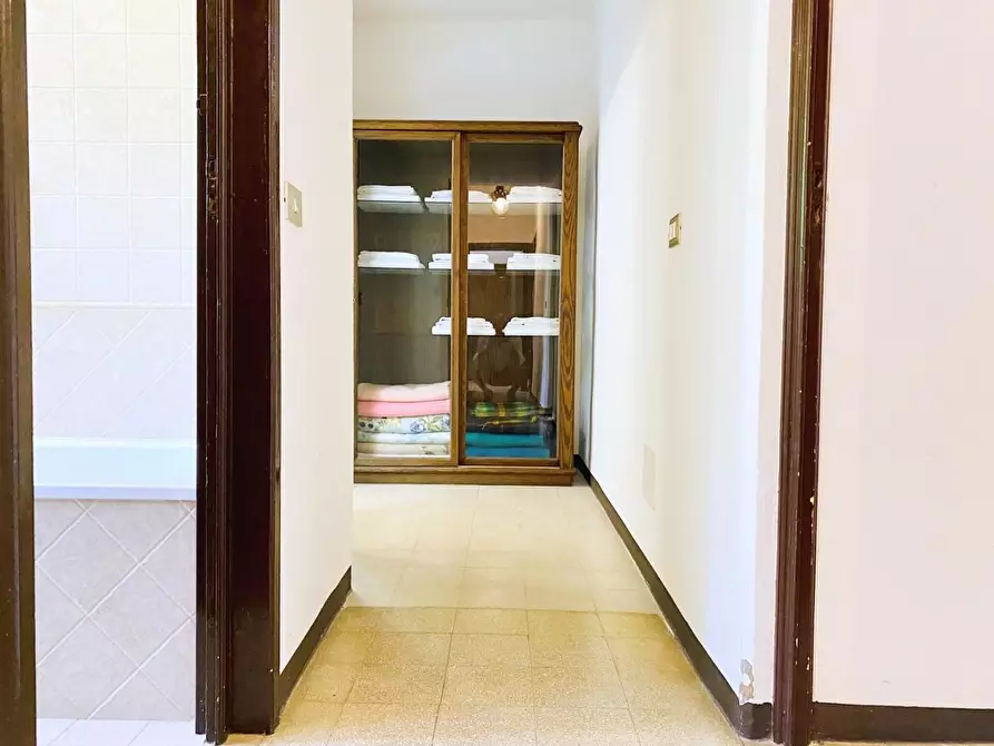 Immagine 32 di Villa in vendita  a Massarosa