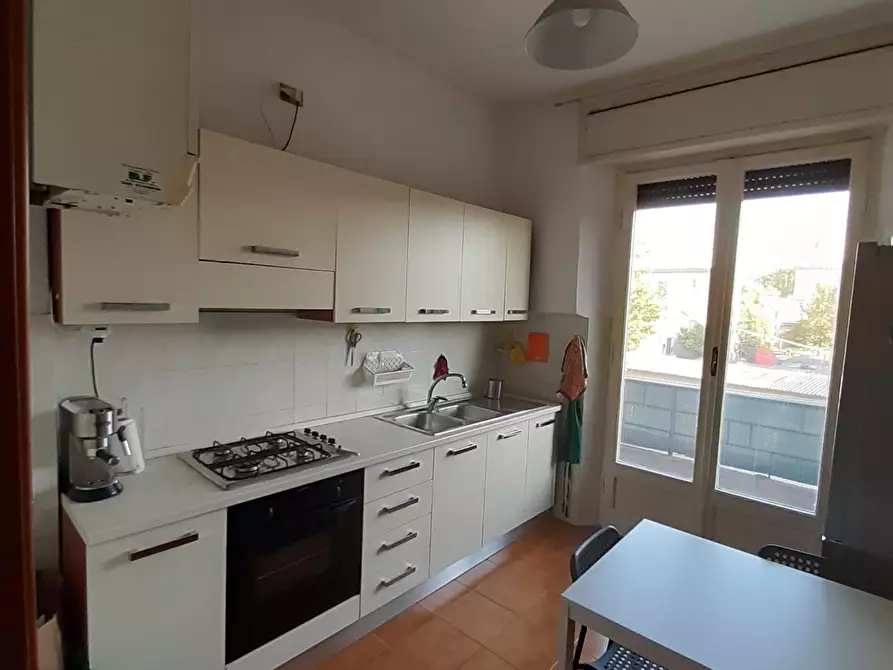 Immagine 2 di Appartamento in affitto  a Pisa