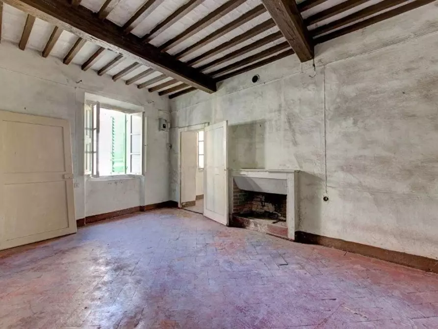 Immagine 18 di Rustico / casale in vendita  a Calci