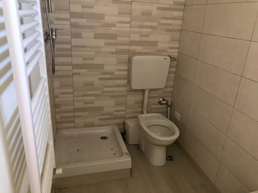 Immagine 32 di Casa trifamiliare in vendita  a Montignoso