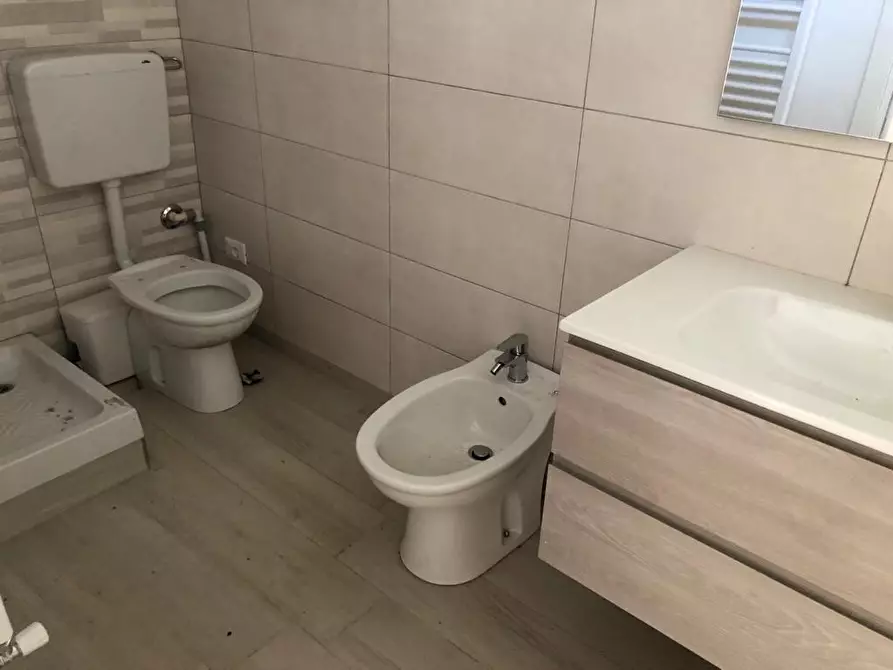 Immagine 31 di Casa trifamiliare in vendita  a Montignoso