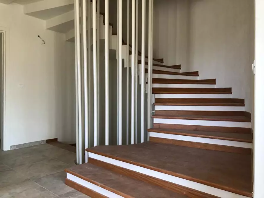 Immagine 15 di Casa trifamiliare in vendita  a Montignoso