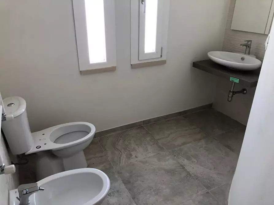 Immagine 13 di Casa trifamiliare in vendita  a Montignoso