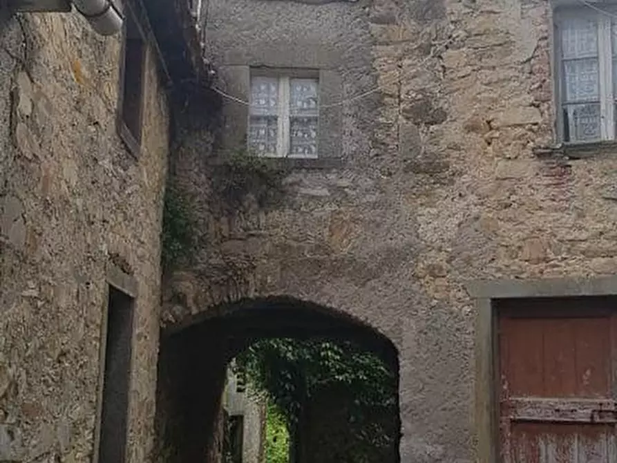 Immagine 6 di Rustico / casale in vendita  a Fivizzano