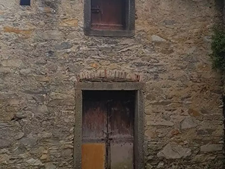 Immagine 31 di Rustico / casale in vendita  a Fivizzano