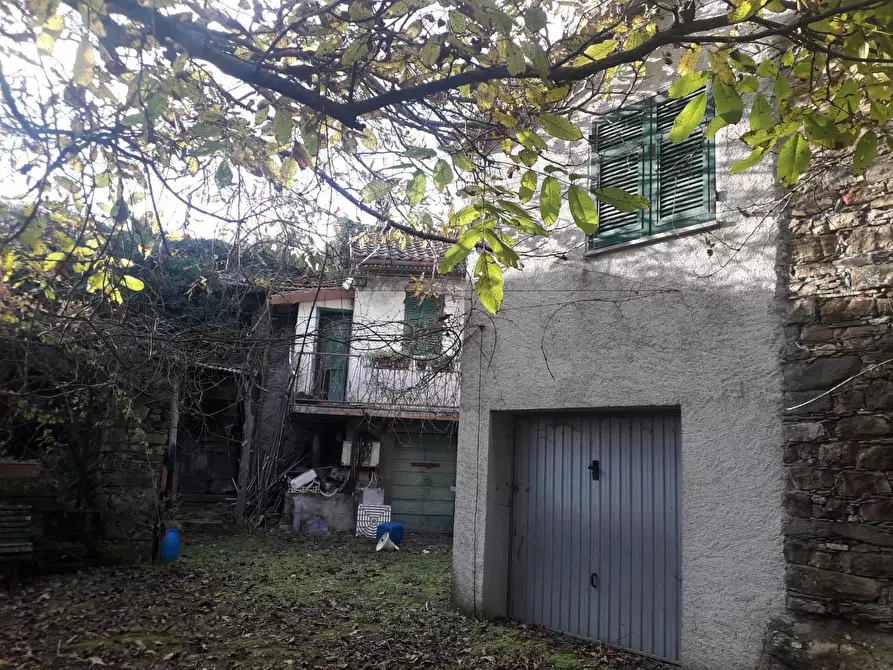 Immagine 15 di Rustico / casale in vendita  a Fivizzano