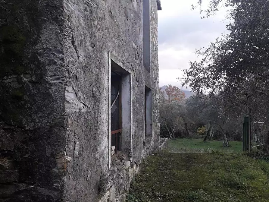 Immagine 16 di Rustico / casale in vendita  a Fivizzano