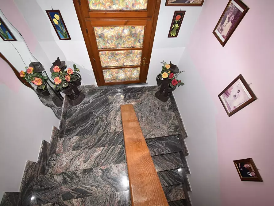 Immagine 11 di Casa bifamiliare in vendita  a Vecchiano