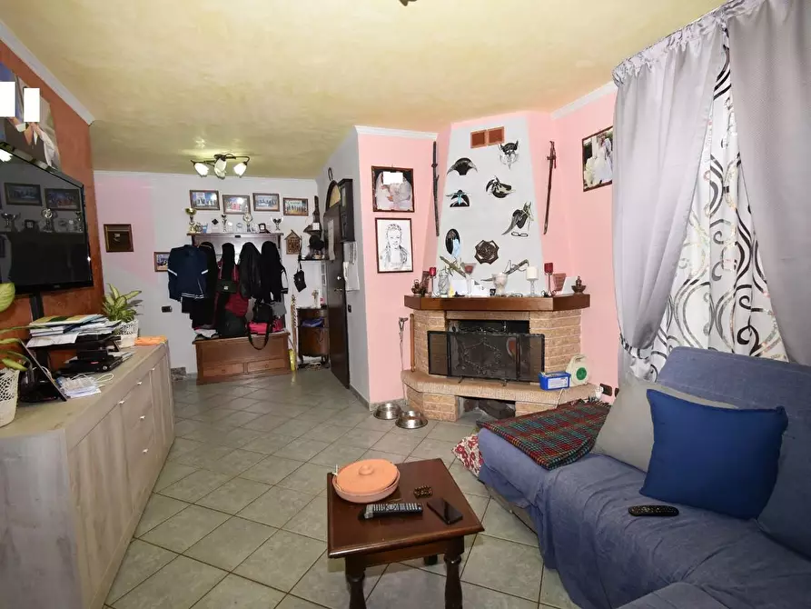 Immagine 1 di Casa bifamiliare in vendita  a Vecchiano