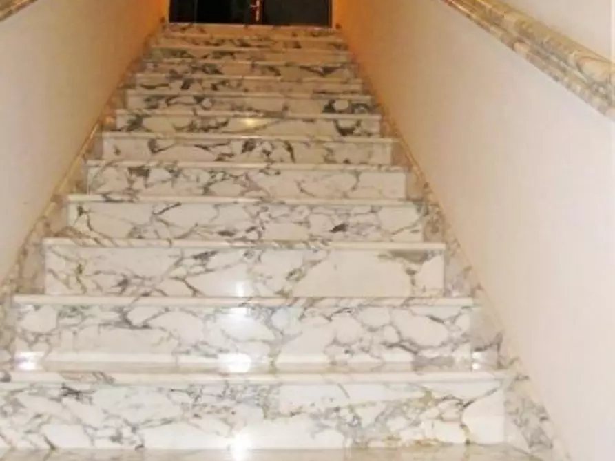 Immagine 30 di Villa in vendita  a Massa