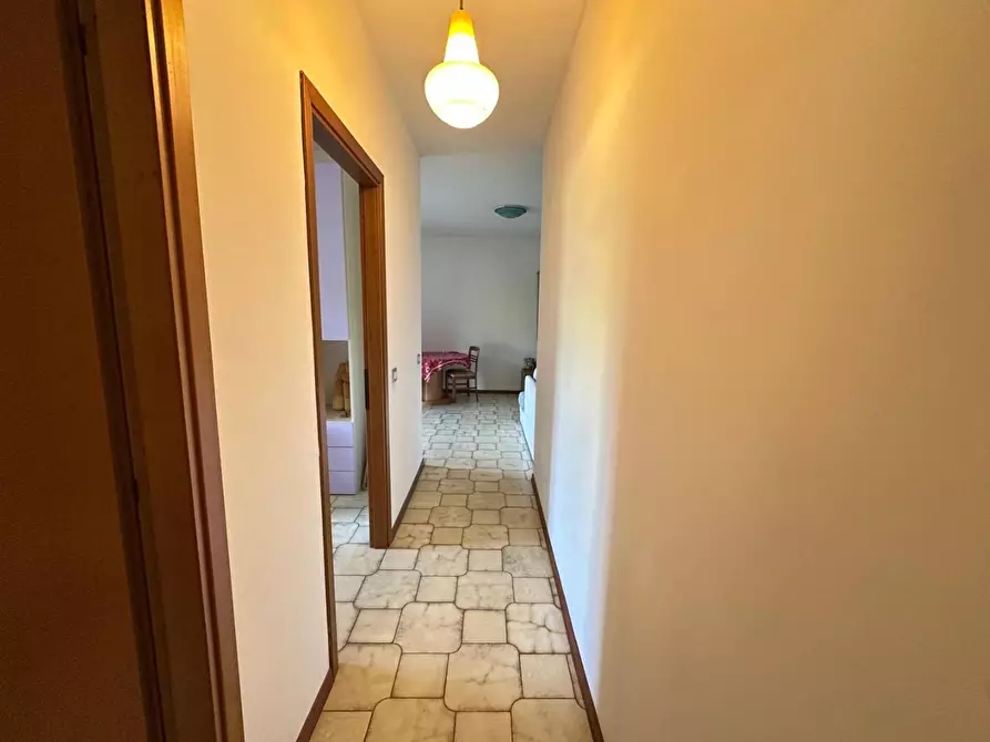 Immagine 14 di Appartamento in vendita  a Ortonovo