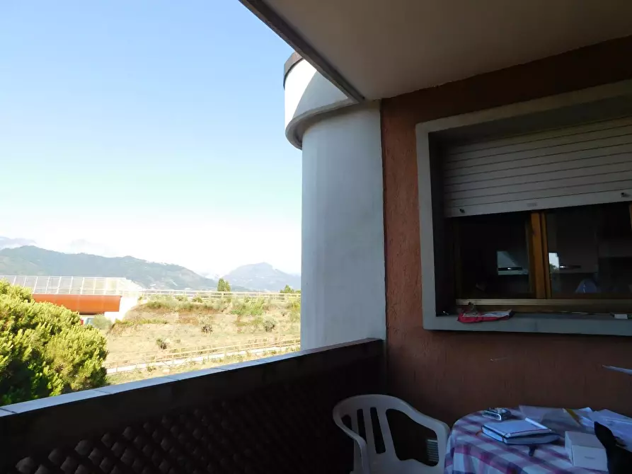 Immagine 17 di Appartamento in vendita  a Ortonovo